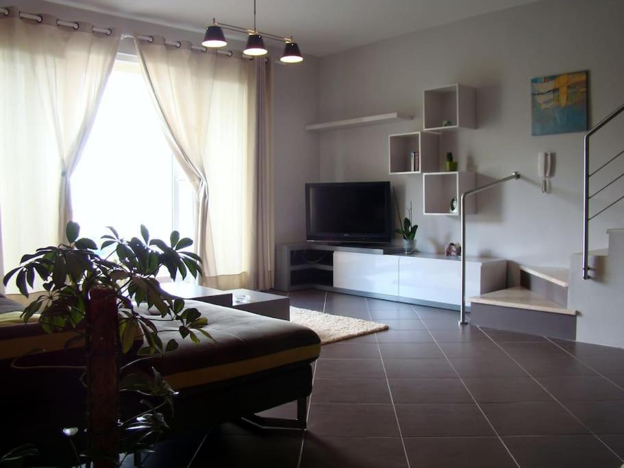 Exclusive Apartment Tirana Exterior photo