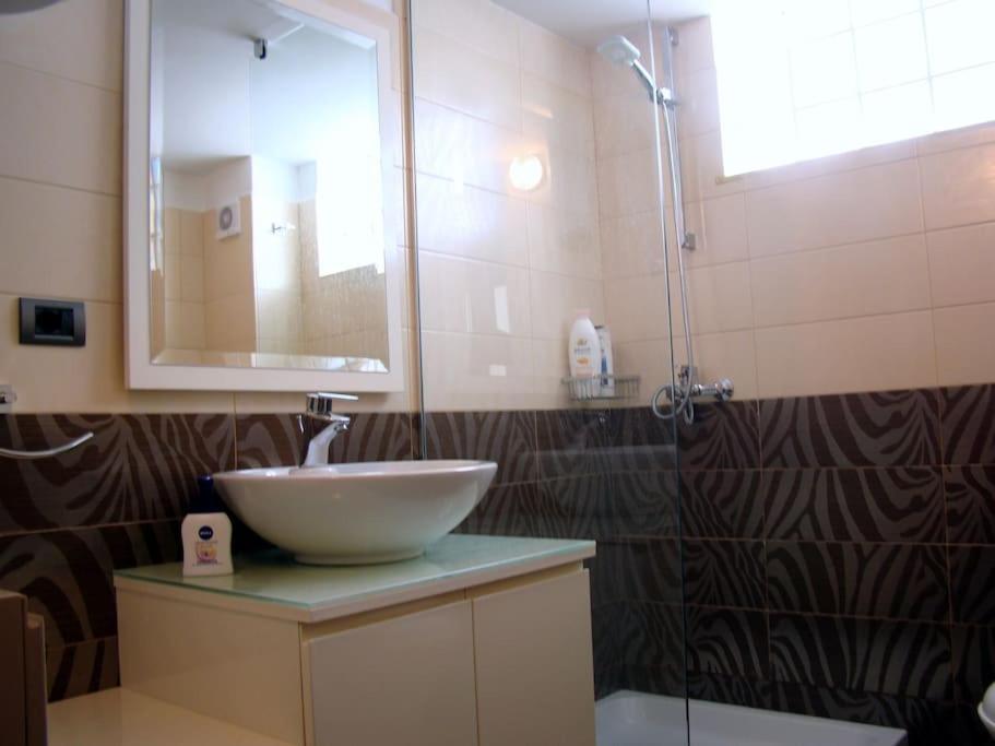 Exclusive Apartment Tirana Exterior photo