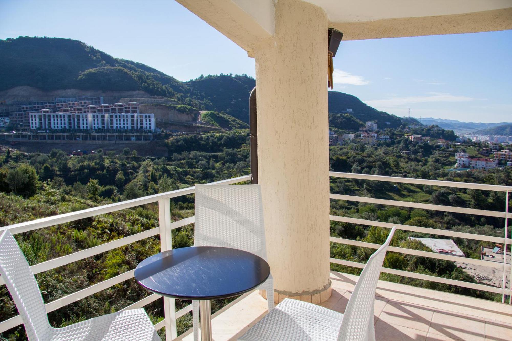 Exclusive Apartment Tirana Exterior photo